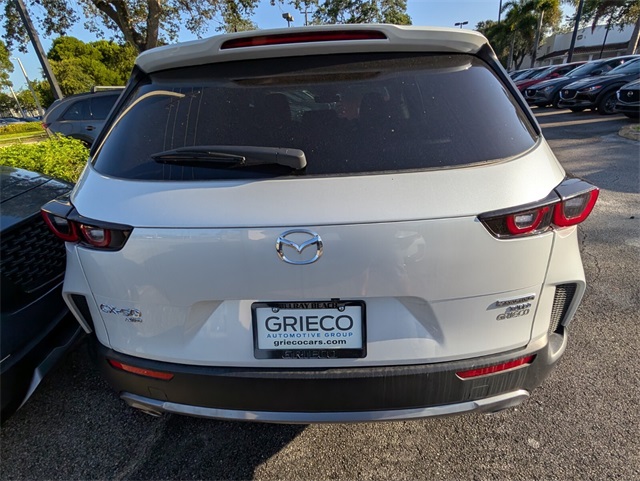 Vehicle image 7 of 12