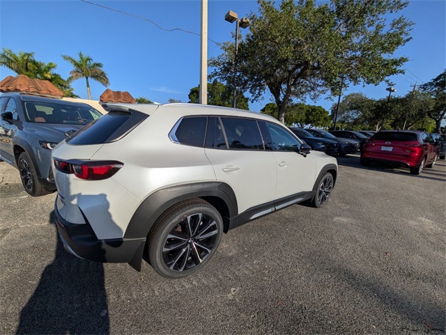 Vehicle image 6 of 12