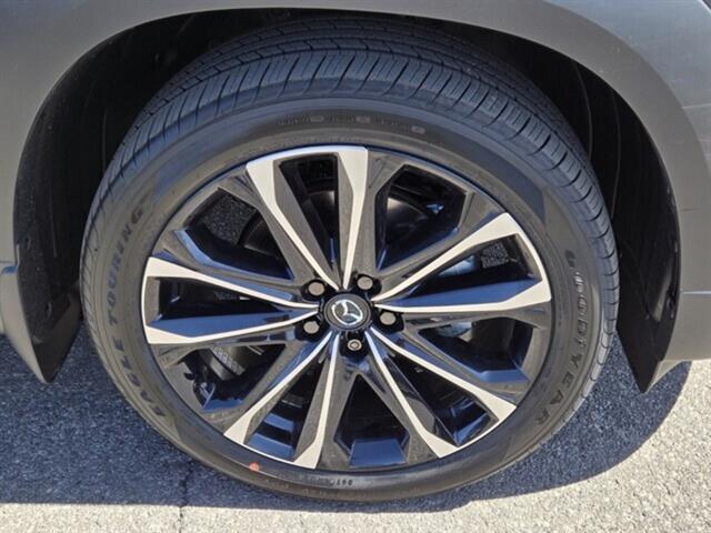 Vehicle image 9 of 30