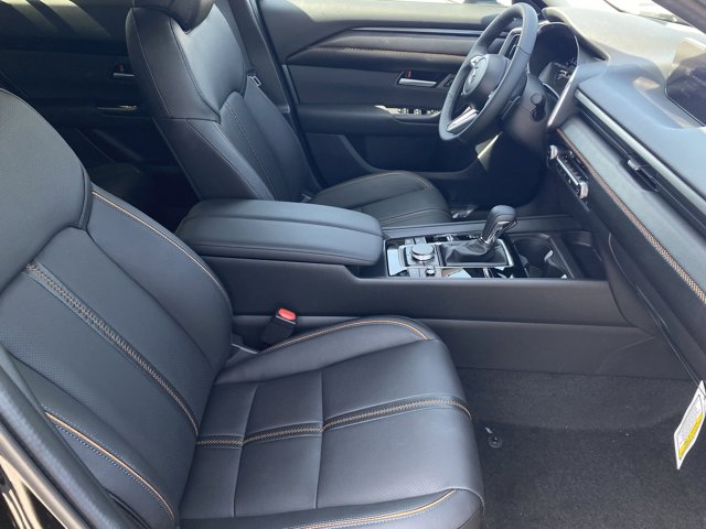 Vehicle image 9 of 18