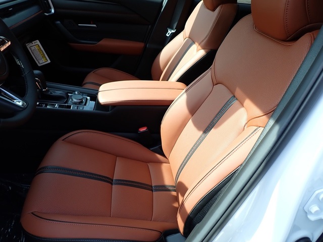 Vehicle image 10 of 20