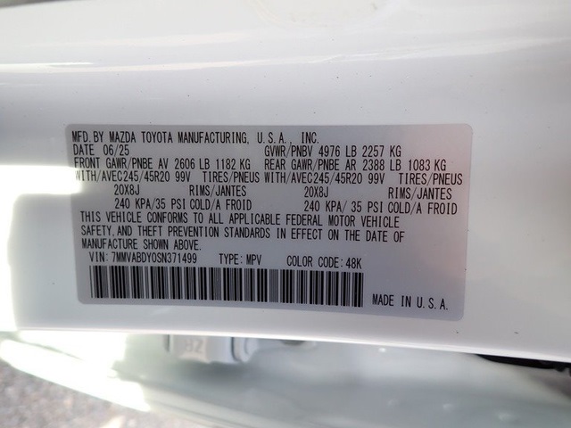 Vehicle image 18 of 20