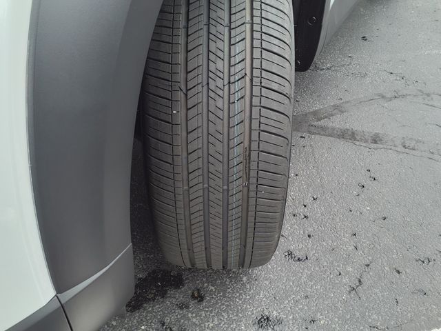 Vehicle image 20 of 29