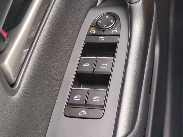 2025 Mazda CX-50 2.5 Turbo Premium Package Image 23 of 28