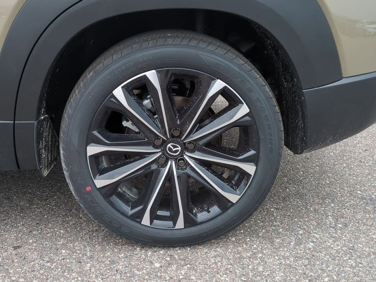 Vehicle image 9 of 34