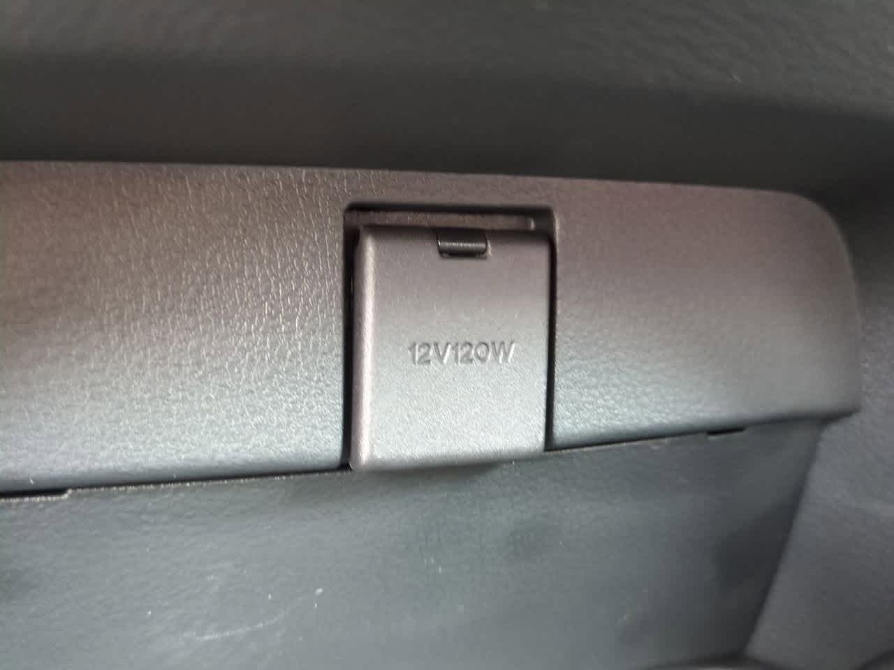 Vehicle image 23 of 34