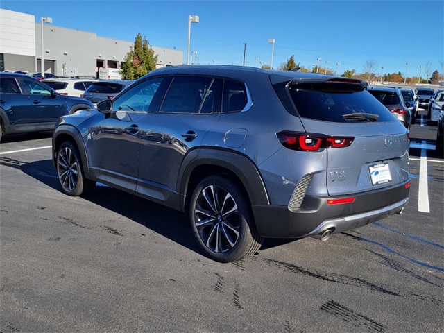 Vehicle image 4 of 24