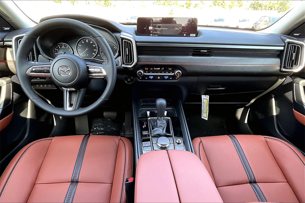 2025 Mazda CX-50 2.5 Turbo Premium Package Image 10 of 14