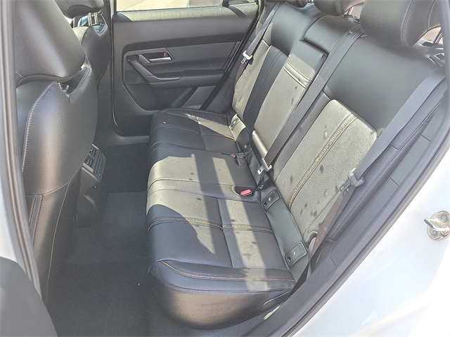 Vehicle image 20 of 23