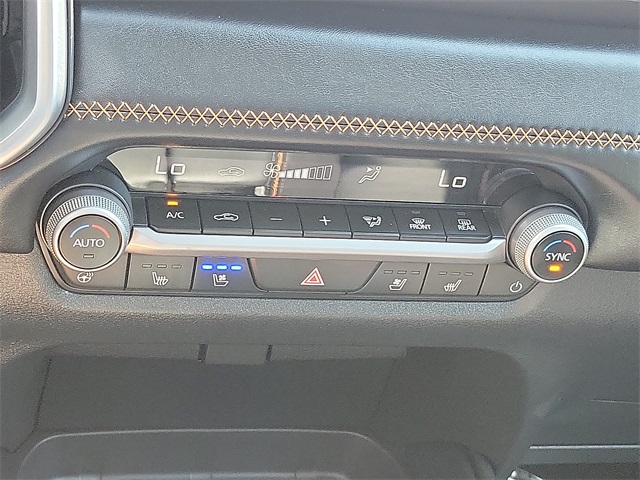 Vehicle image 13 of 23