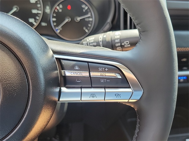 Vehicle image 8 of 23