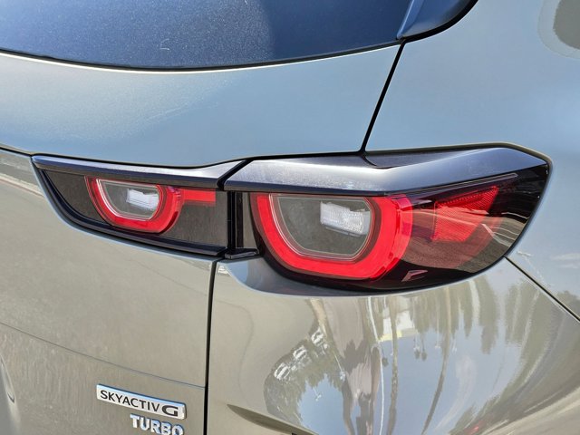 Vehicle image 12 of 22