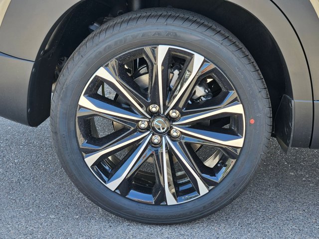 Vehicle image 13 of 22