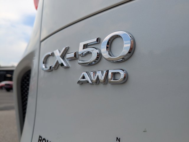 Vehicle image 31 of 45