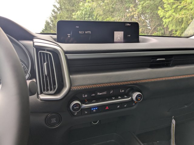 Vehicle image 23 of 45