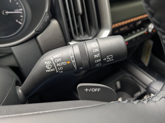 Vehicle image 19 of 45