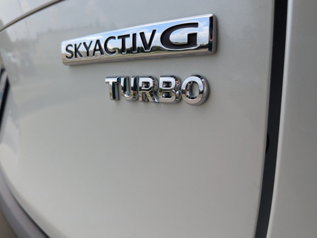 Vehicle image 33 of 45