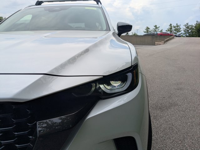 Vehicle image 21 of 45