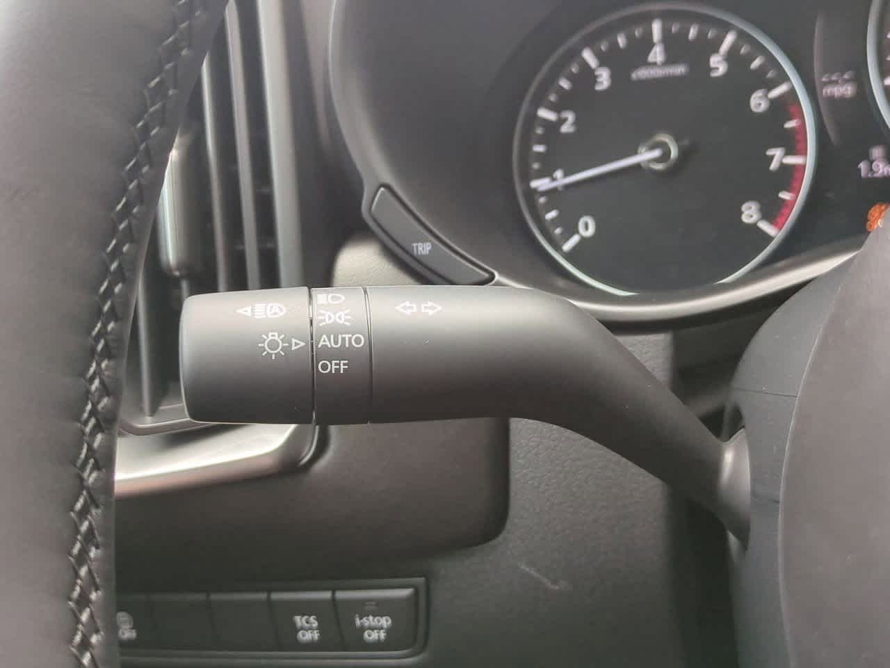Vehicle image 24 of 34