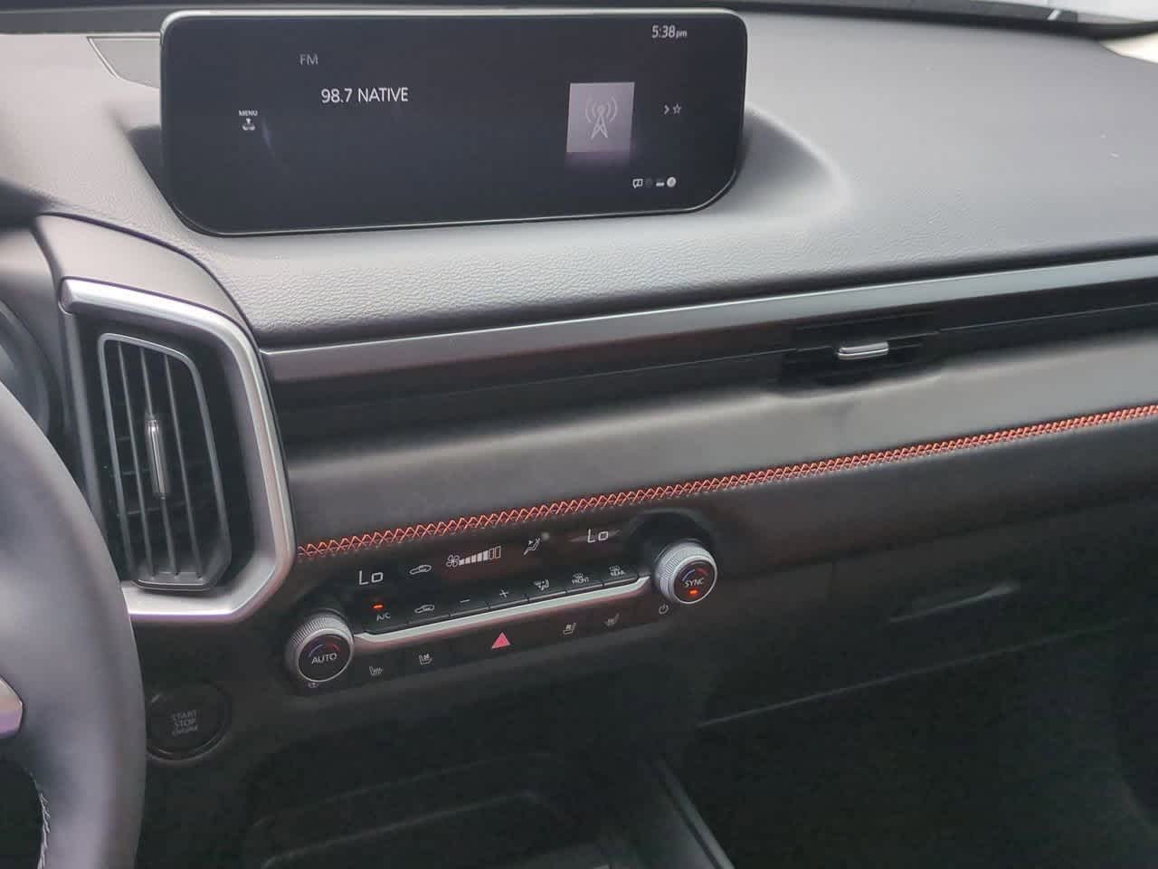 Vehicle image 20 of 34