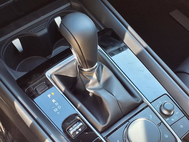 Vehicle image 19 of 26