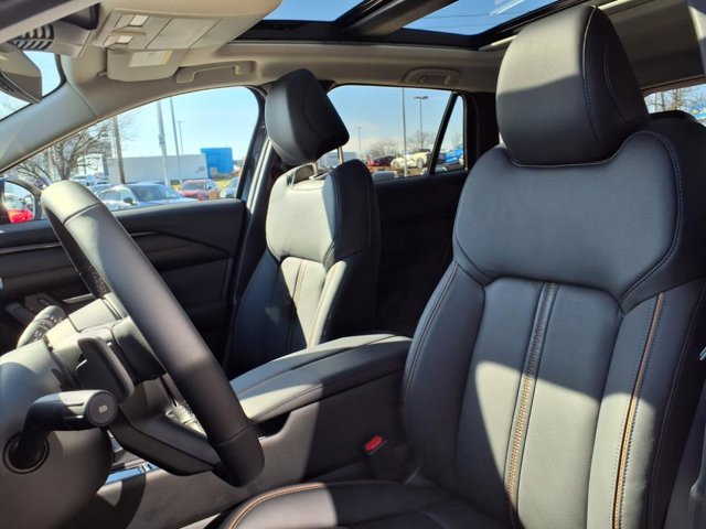 Vehicle image 12 of 26