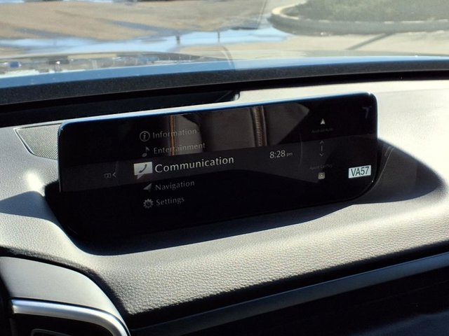Vehicle image 16 of 26