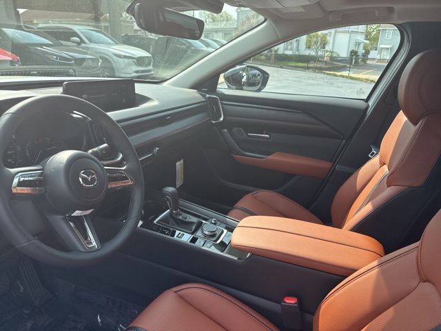 Vehicle image 11 of 18