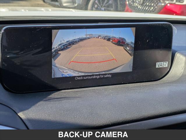 Vehicle image 8 of 14
