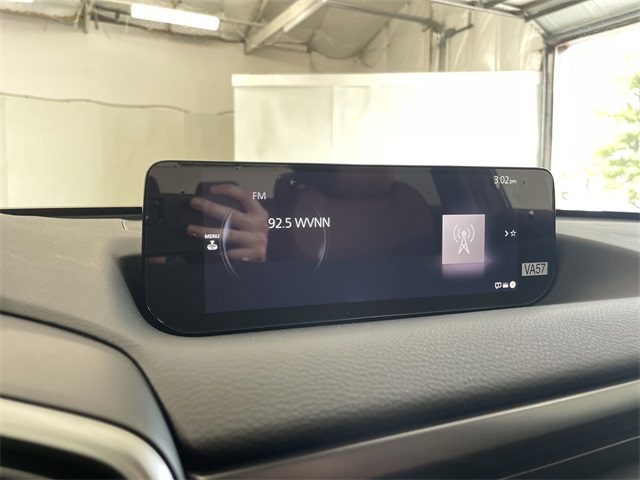 Vehicle image 27 of 34