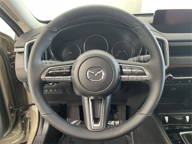 Vehicle image 33 of 34