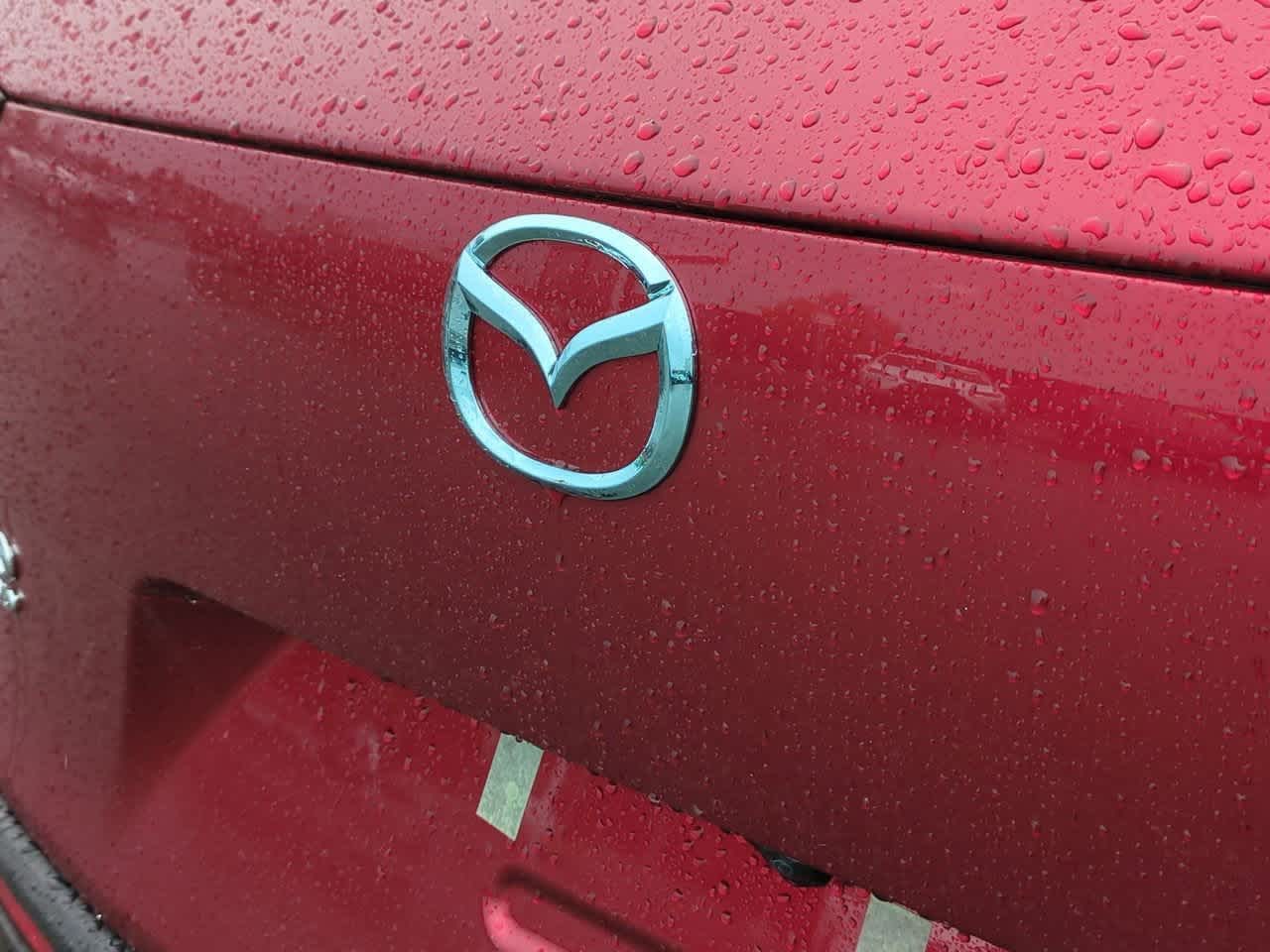 Vehicle image 25 of 34