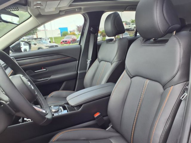 Vehicle image 11 of 27