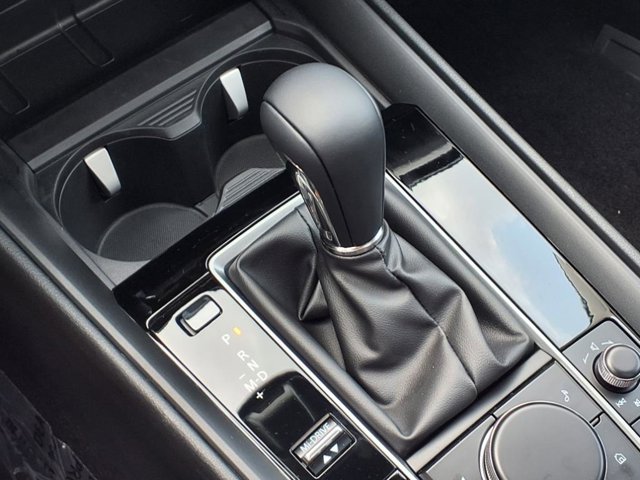 Vehicle image 18 of 27