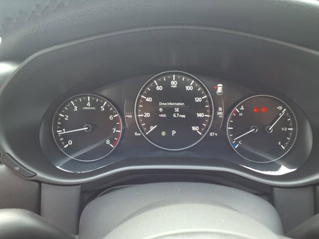 Vehicle image 13 of 27