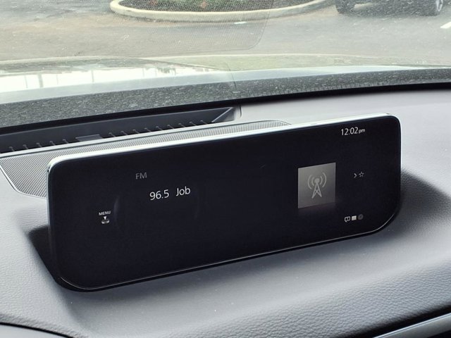Vehicle image 15 of 27