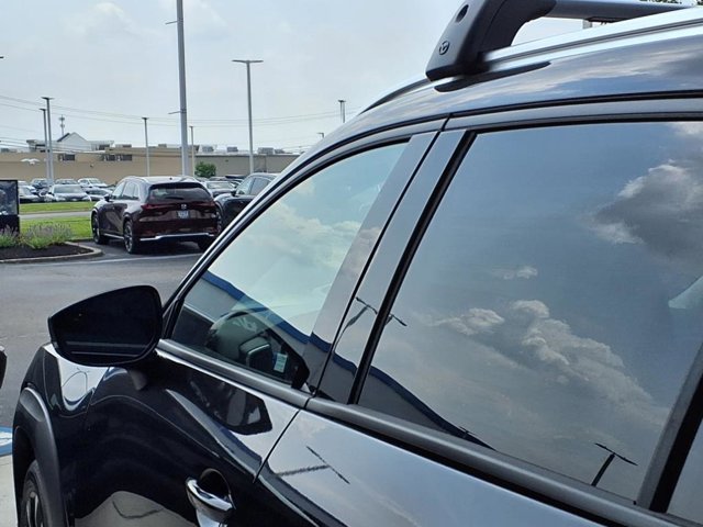 Vehicle image 24 of 27