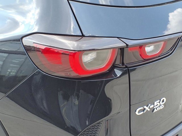 Vehicle image 25 of 27