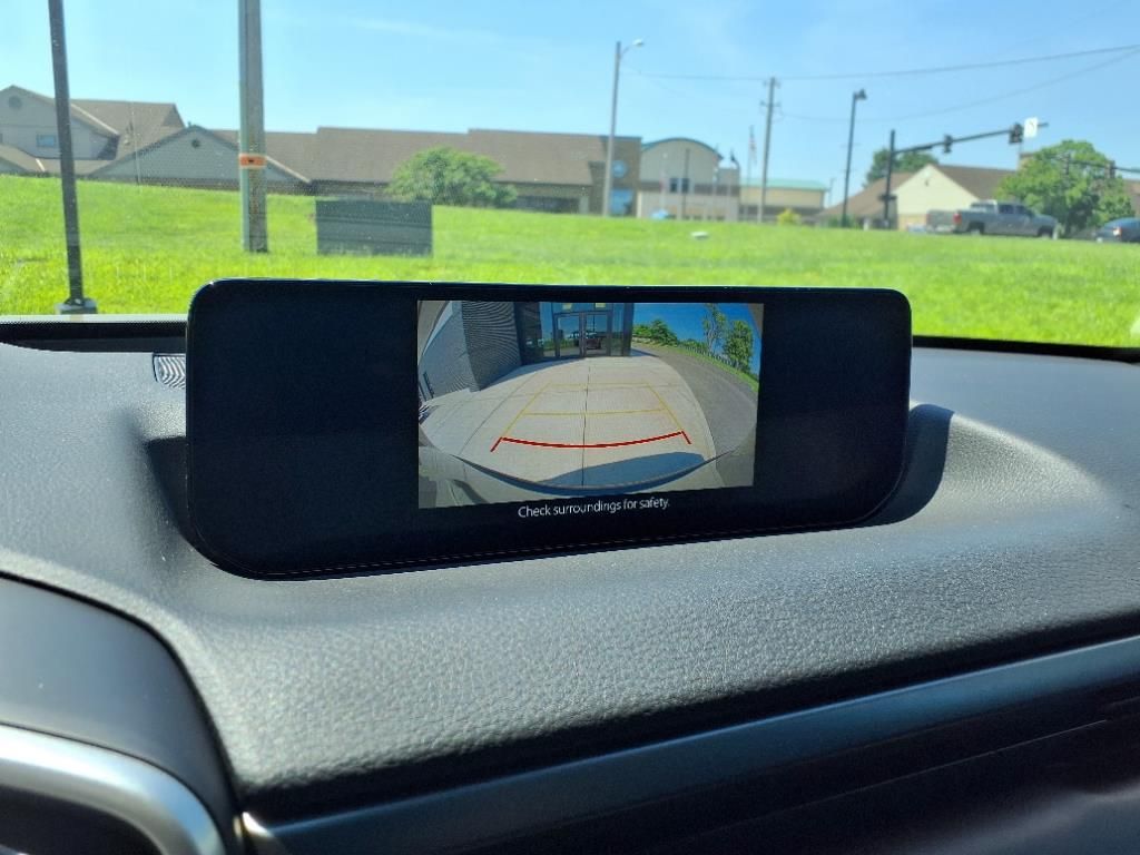 Vehicle image 15 of 25