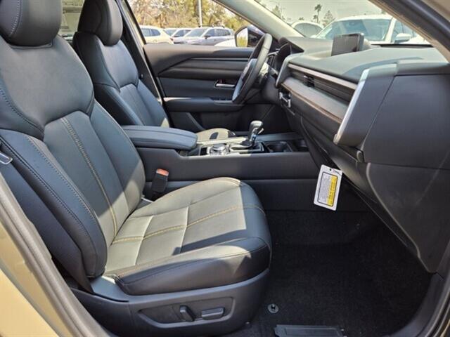 Vehicle image 15 of 29