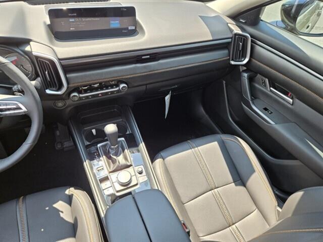 Vehicle image 27 of 29
