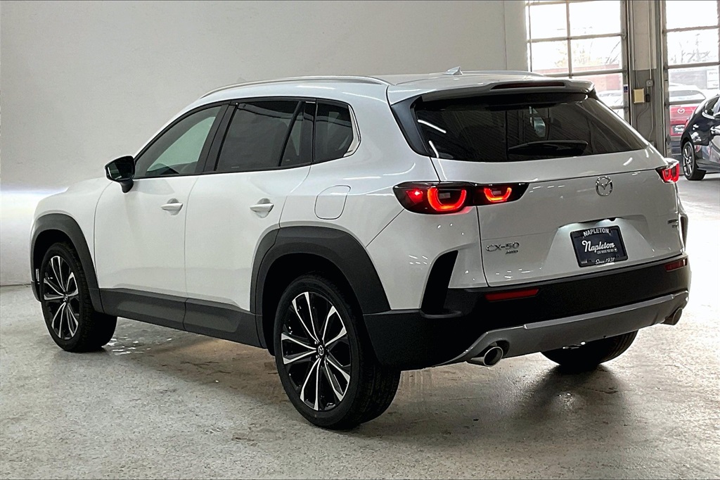 Vehicle image 4 of 12