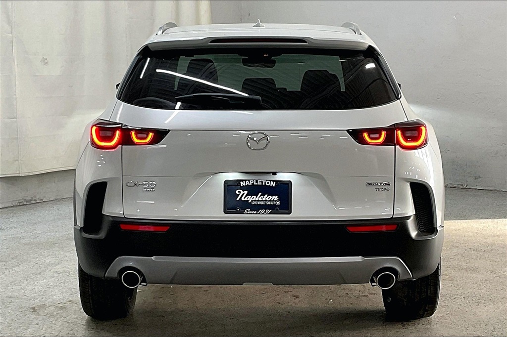 Vehicle image 3 of 12