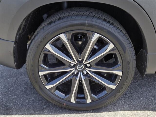 Vehicle image 10 of 30