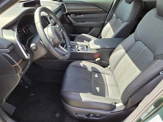 Vehicle image 17 of 30