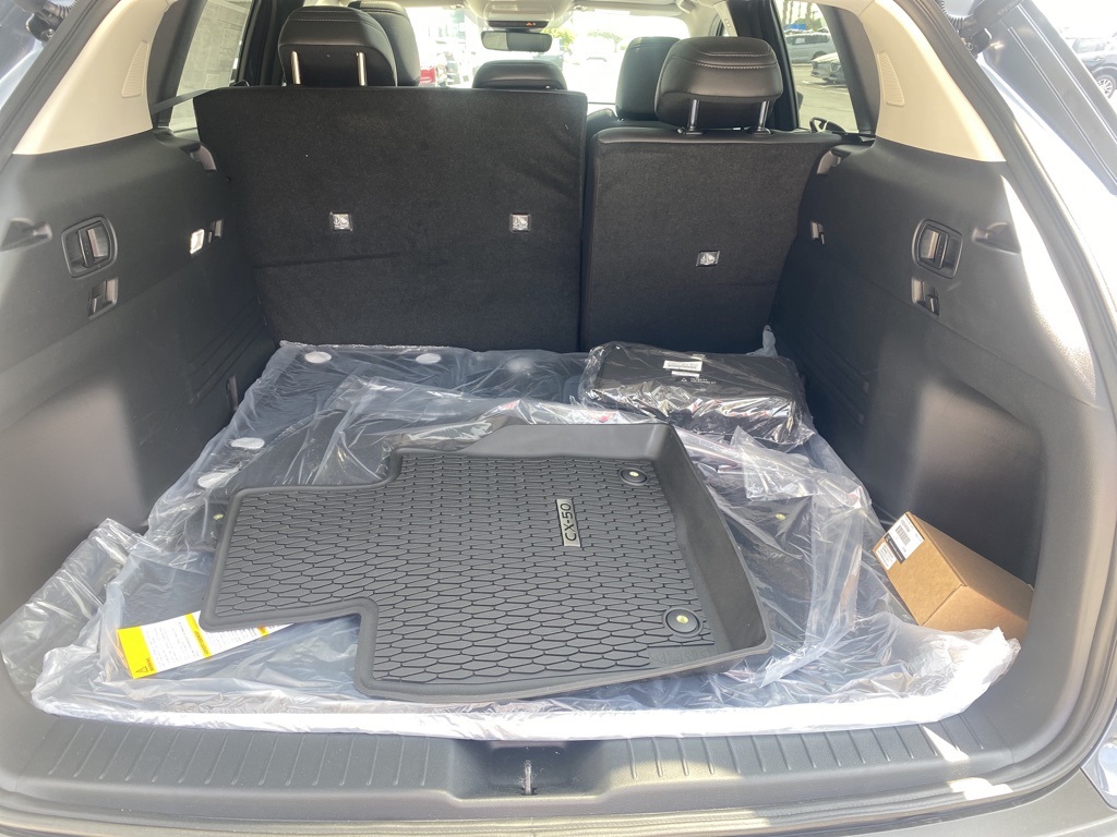 Vehicle image 6 of 28