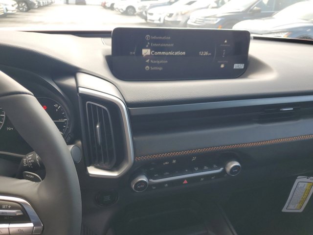 Vehicle image 8 of 11