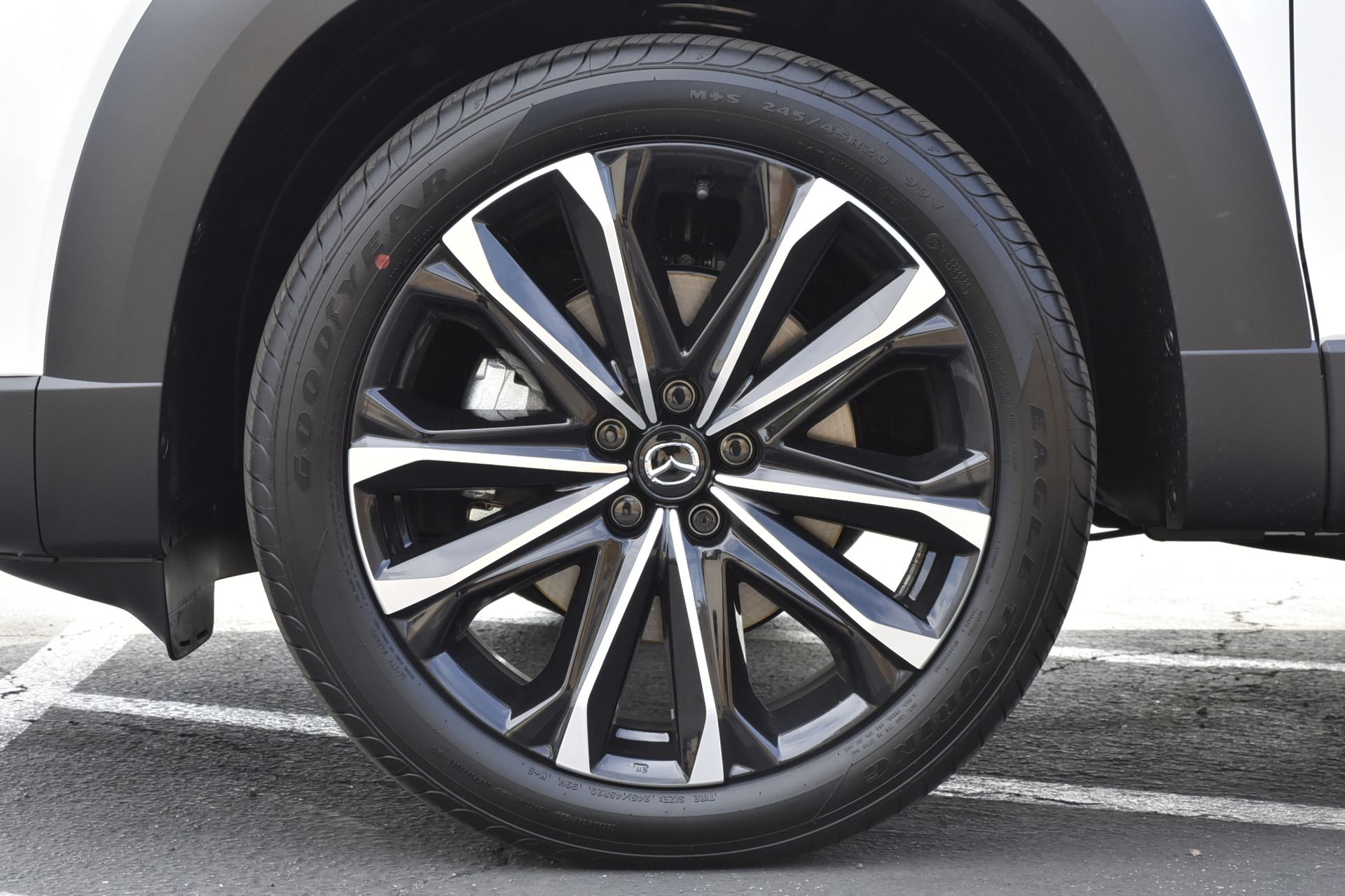 Vehicle image 5 of 18