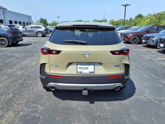 2025 Mazda CX-50 2.5 Turbo Premium Package Image 9 of 28