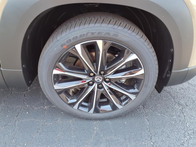 2025 Mazda CX-50 2.5 Turbo Premium Package Image 13 of 28